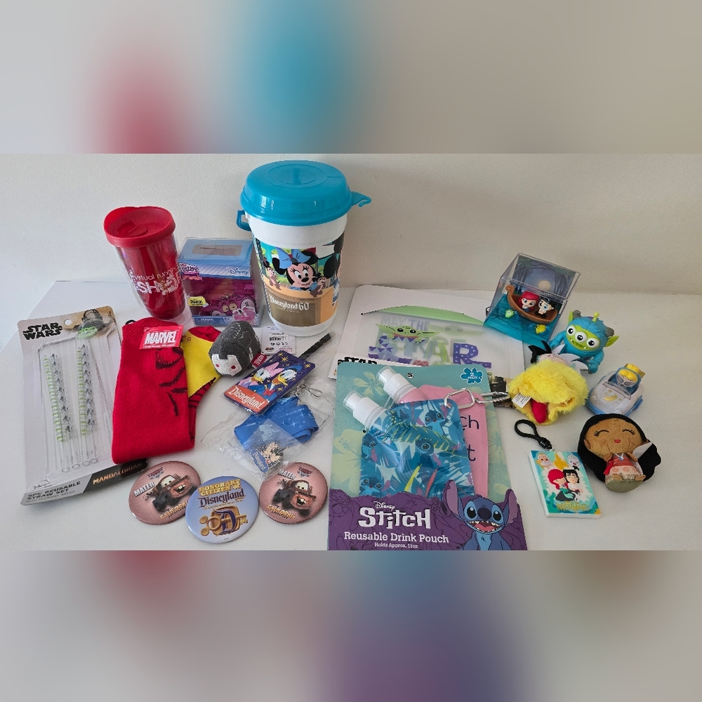Disney Lot Bundle Collectibles Marvel Star Wars Disneyland Pixar Mixed Items